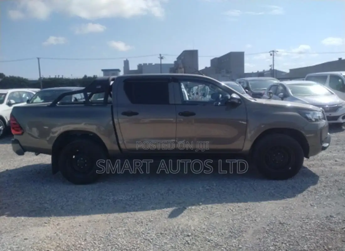 Toyota Hilux Revo Double Cab Deisel 2.4 AWD 2021 Gray