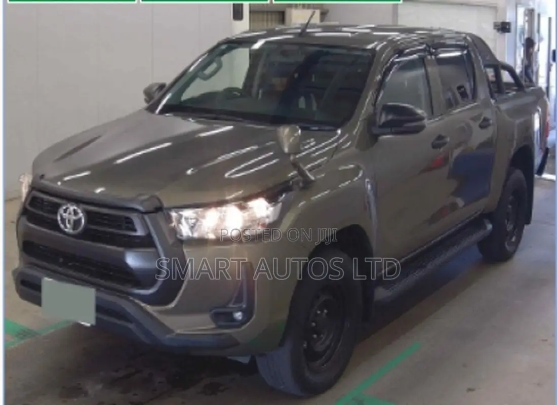 Toyota Hilux Revo Double Cab Deisel 2.4 AWD 2021 Gray