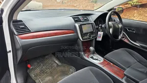 Toyota Premio 2011 White