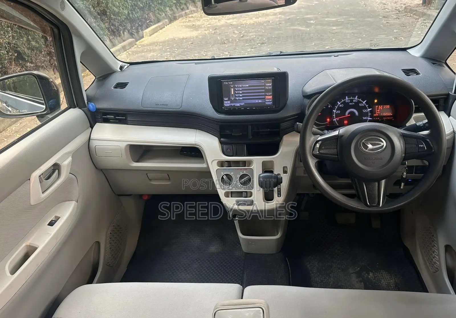 Daihatsu Move 2017 Silver