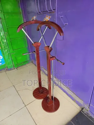 Executive Suit Hanger & Valet Stand