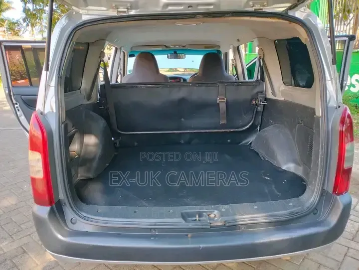 Toyota Probox 2014 Silver