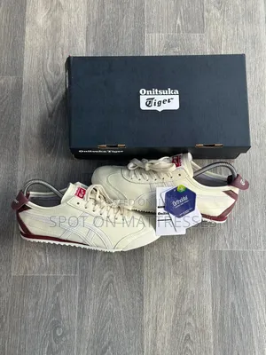 Classic 👌🏾Onitsuka Tiger Mexico 66. Sizes 38-45.