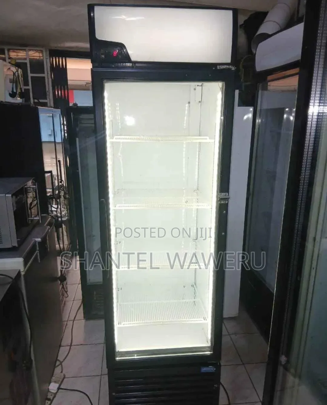 Showcase Fridge