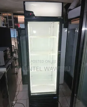 Showcase Fridge