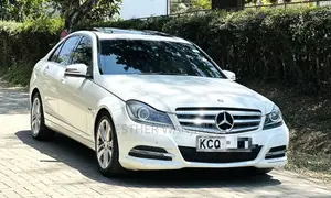 Mercedes-Benz C200 2011 White