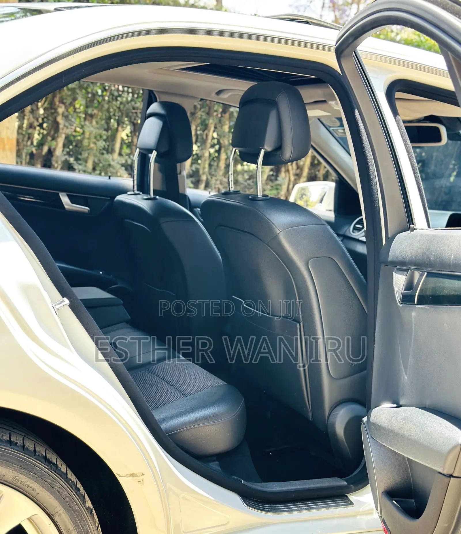 Mercedes-Benz C200 2011 White