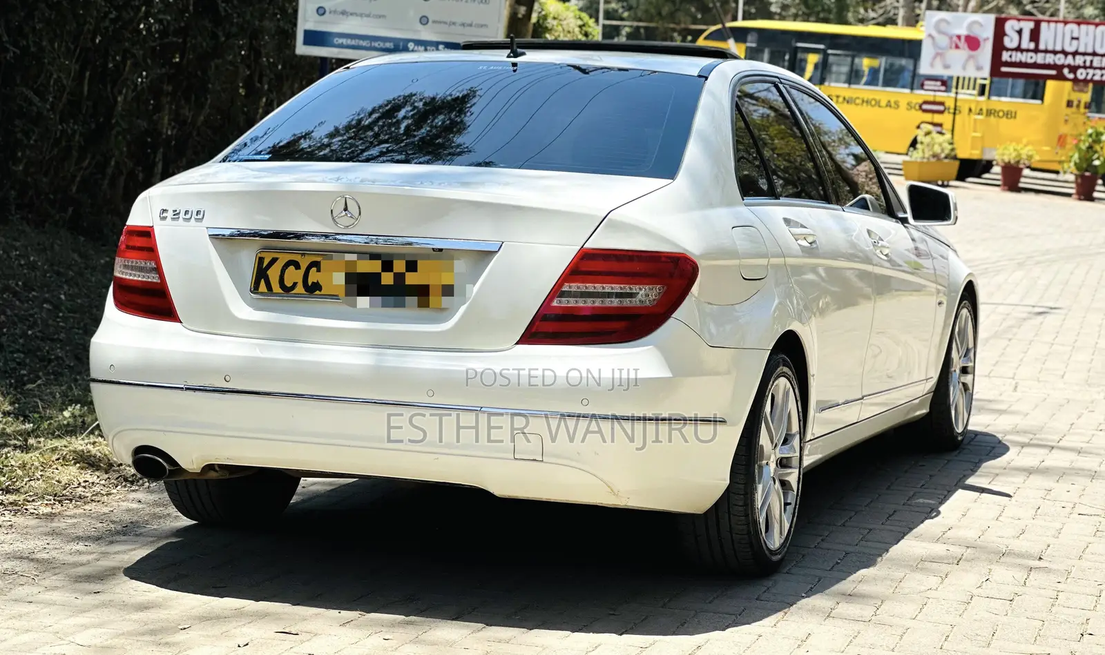 Mercedes-Benz C200 2011 White