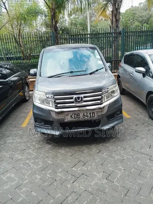 Honda Stepwgn 2014 Silver