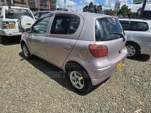 Toyota Vitz 2001