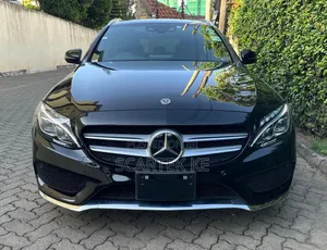 Mercedes-Benz C200 2017 Black