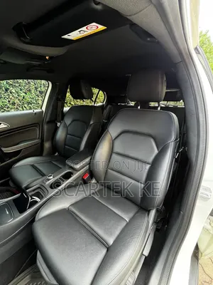 Mercedes-Benz GLA-Class 2017 White