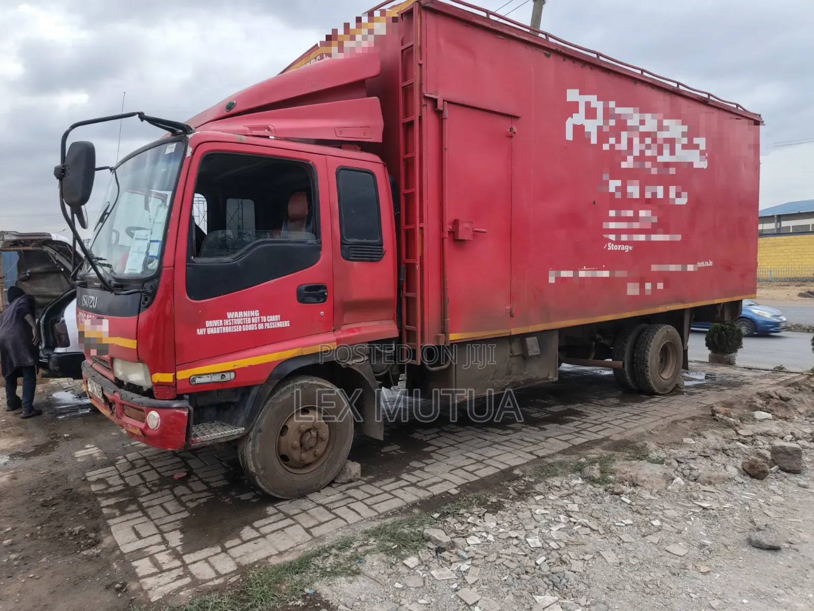 Isuzu FRR Truck 2015 Red