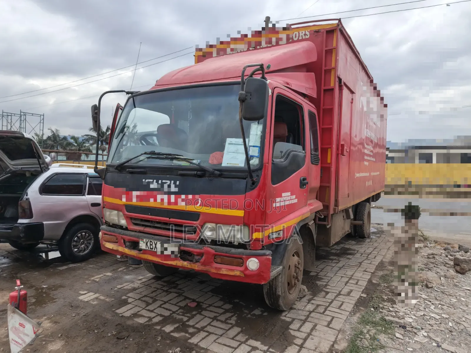 Isuzu FRR Truck 2015 Red