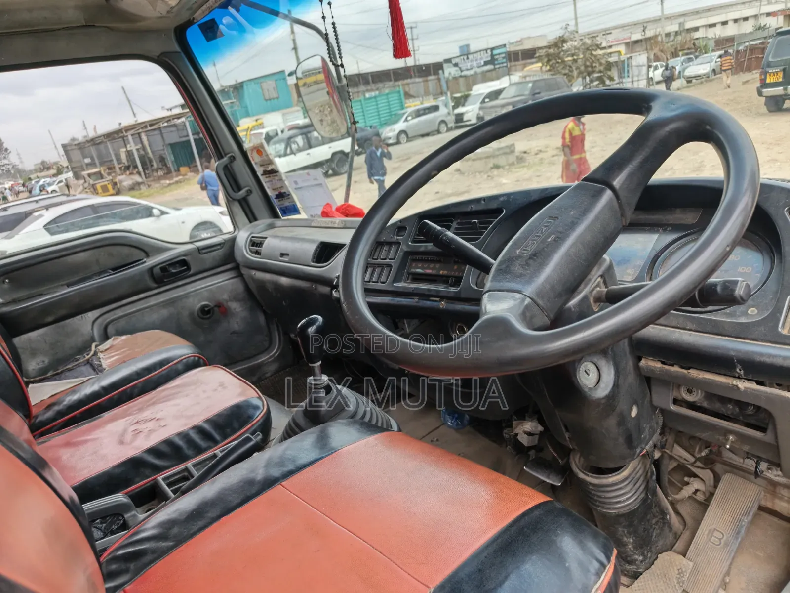 Isuzu FRR Truck 2015 Red