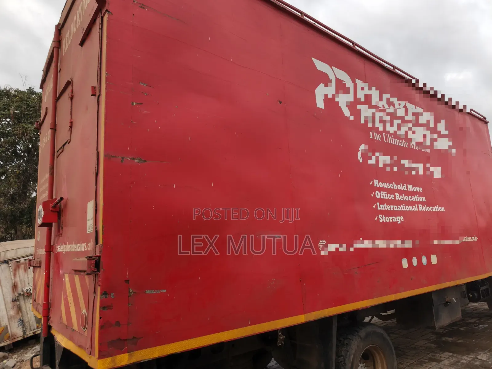 Isuzu FRR Truck 2015 Red