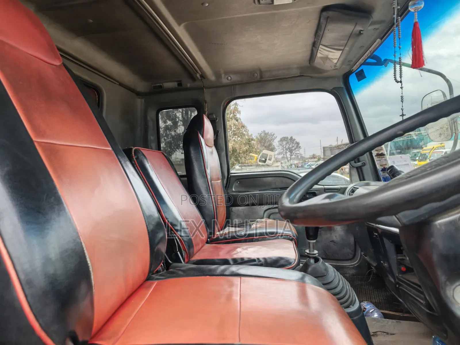 Isuzu FRR Truck 2015 Red