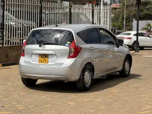 Nissan Note 2016 Silver