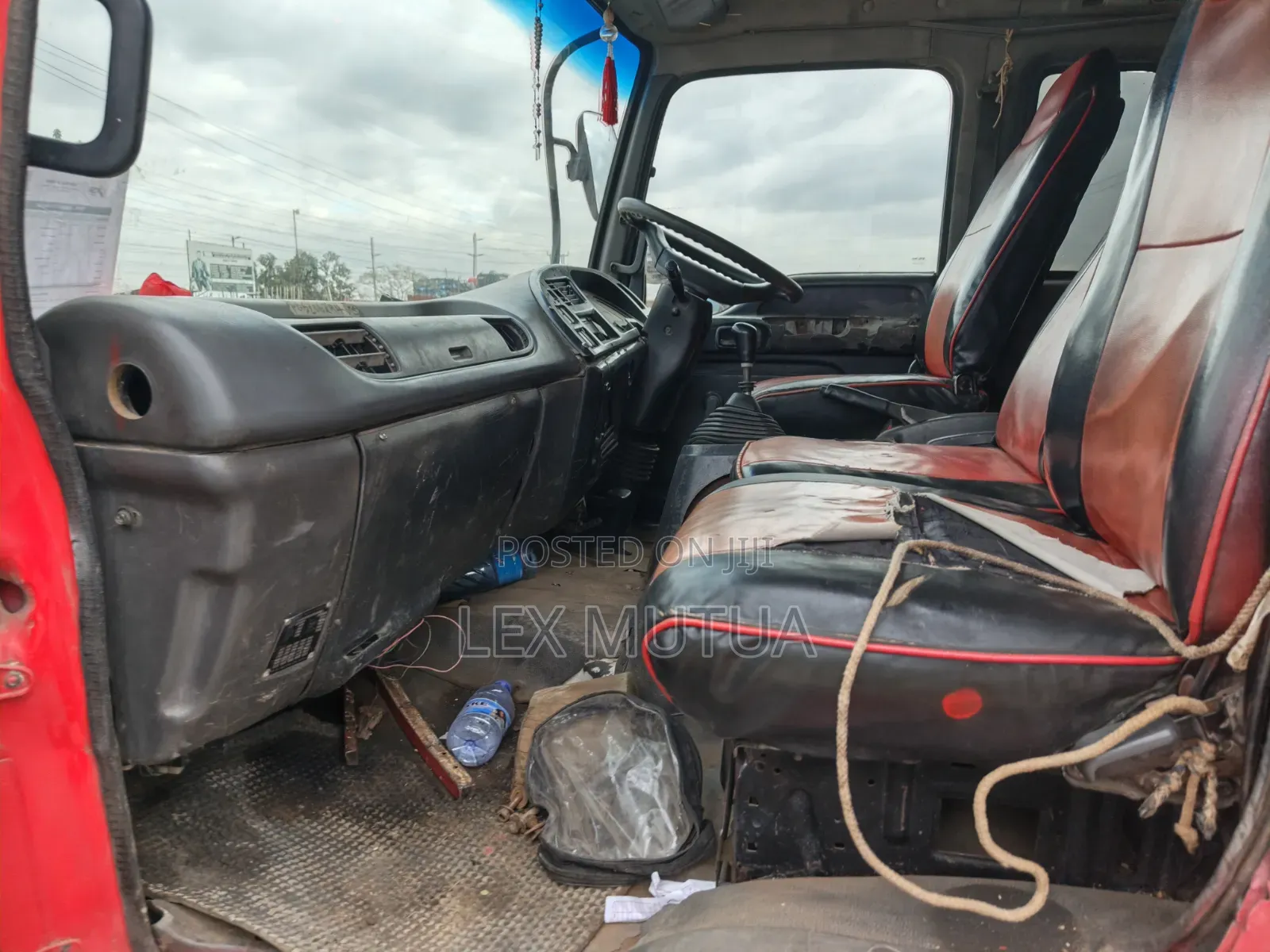 Isuzu FRR Truck 2015 Red