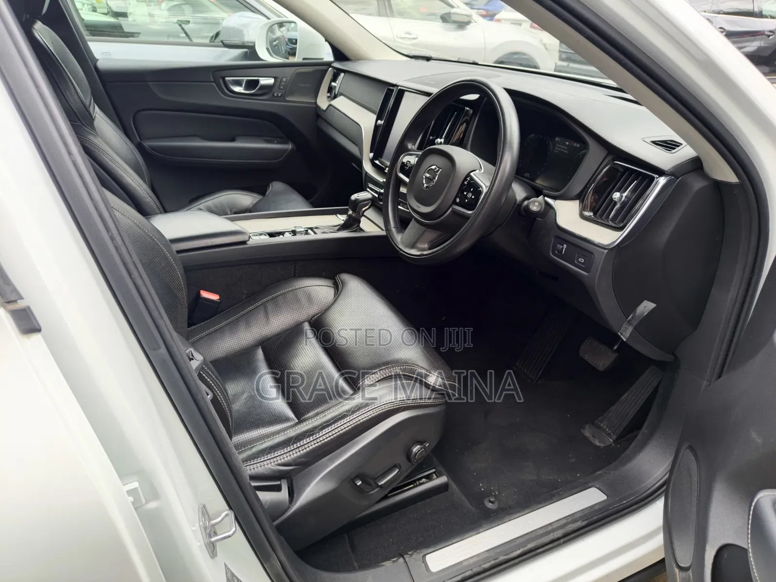 Volvo XC60 2019 White