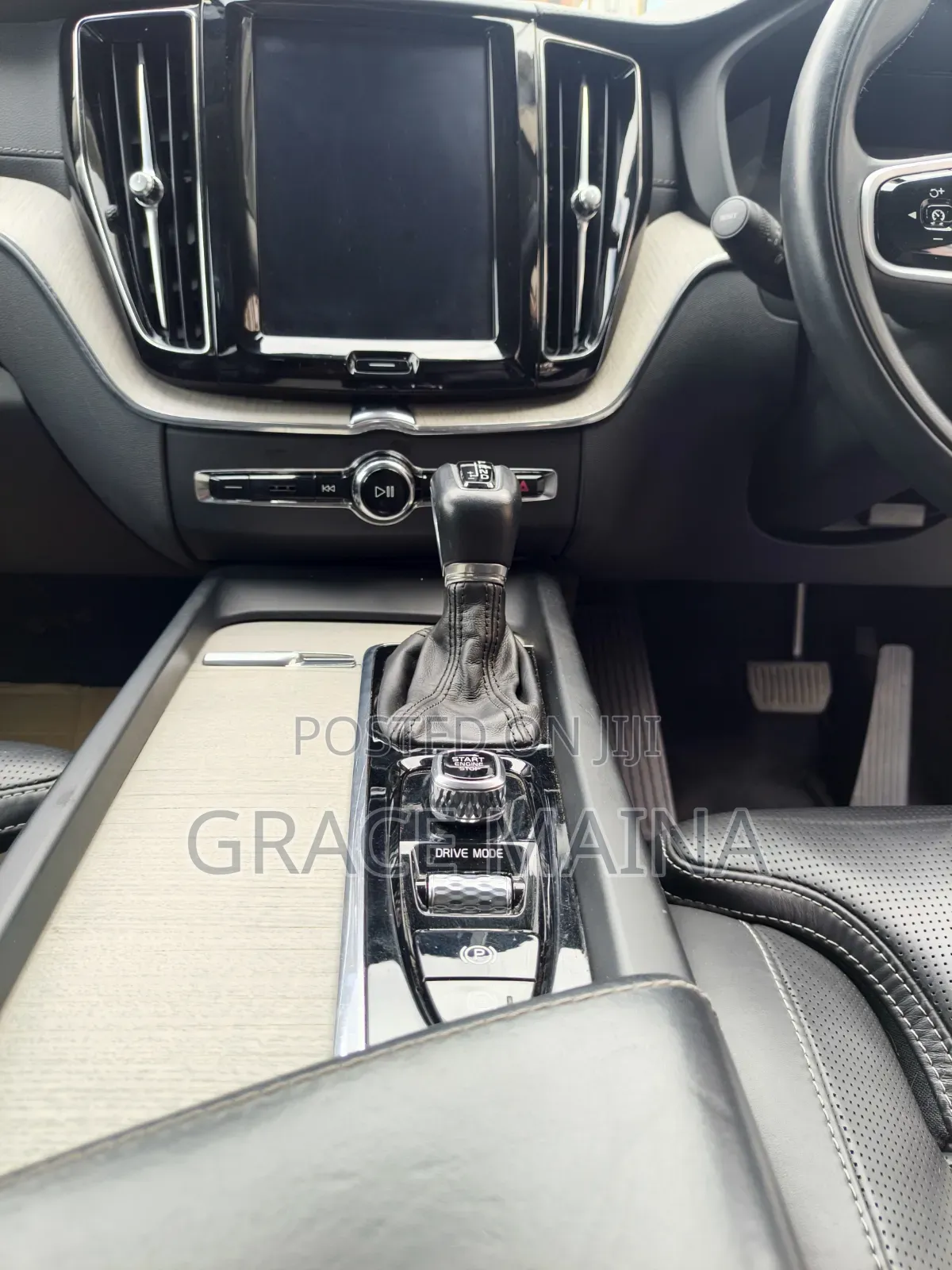 Volvo XC60 2019 White