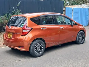 Nissan Note 1.2 Hybrid 2018 Orange