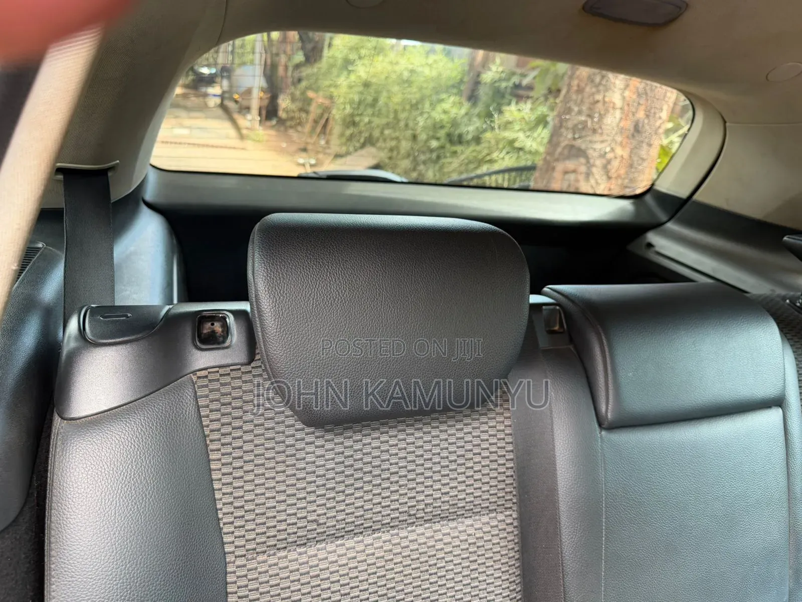 Mercedes-Benz B-Class 2011 Black