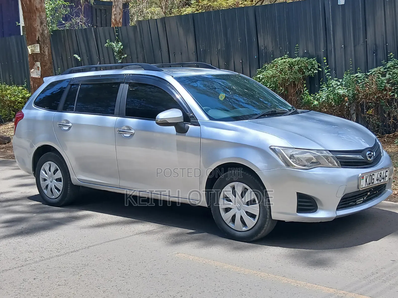 Toyota Corolla Fielder 1.5 Petrol FWD 2014 Silver