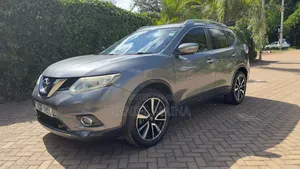 Nissan X-Trail 1.6 Diesel FWD 2016 Gray