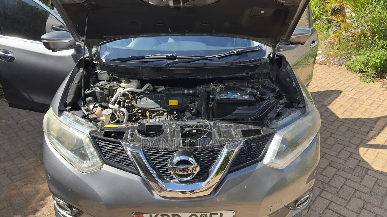 Nissan X-Trail 1.6 Diesel FWD 2016 Gray
