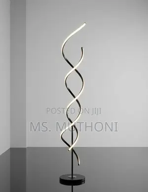 Sculptural Curve LED Floor Lamp (147 Cm )