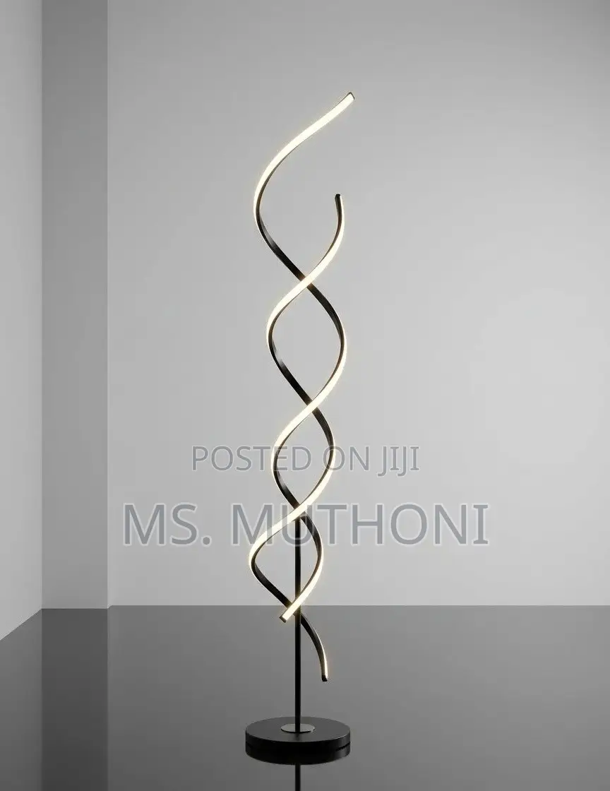 Sculptural Curve LED Floor Lamp (147 Cm )