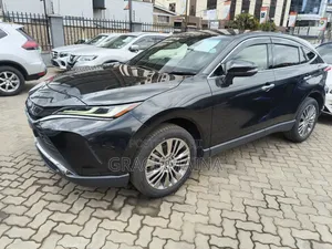 Toyota Harrier 2.5 Hybrid 2020 Black