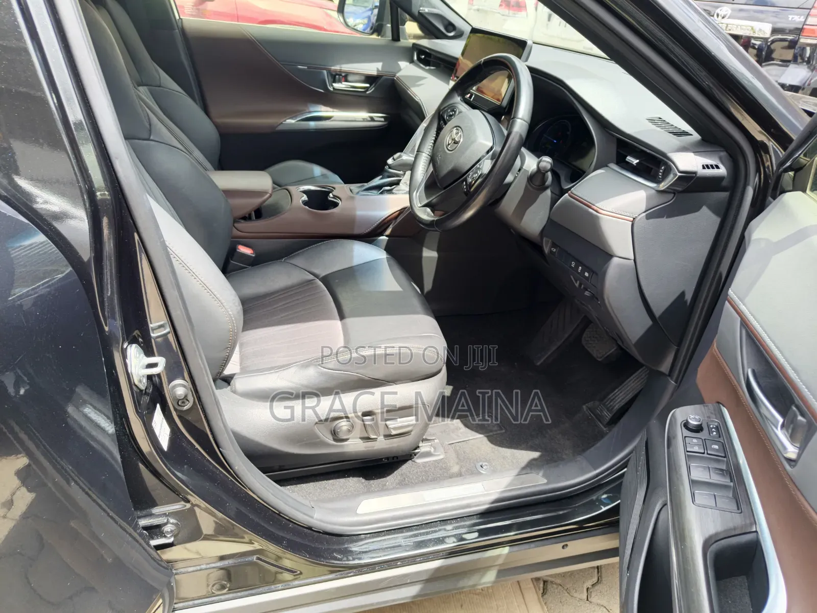 Toyota Harrier 2.5 Hybrid 2020 Black