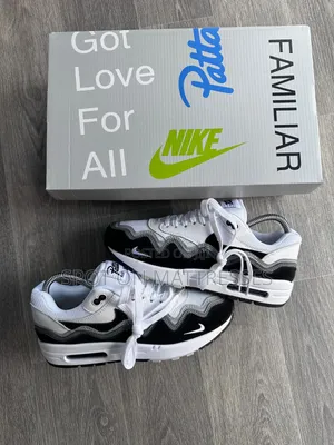 Airmax 1 Patta B/W. Sizes 40-45. Delivery Available Nationwide.