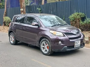 Toyota IST 2009 Maroon
