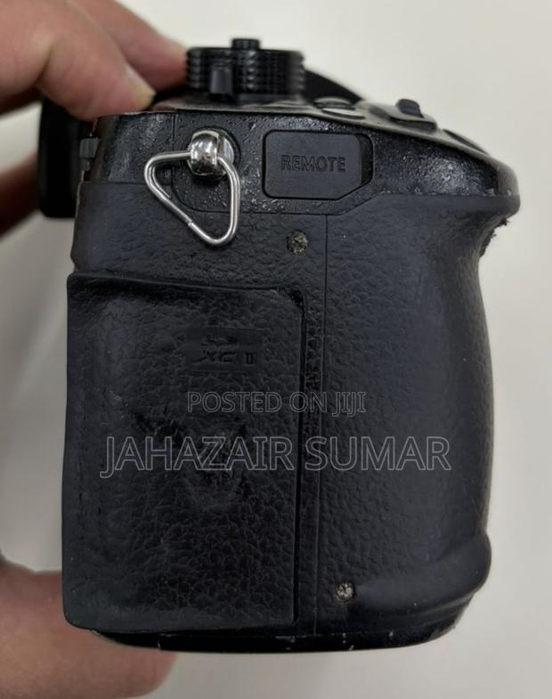 Lumix GH5 Body & 3x Spare Batteries - thumbnail 3