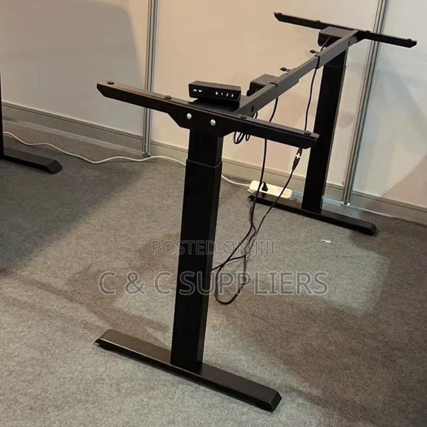 Ergonomic Lifting Standing Table. - thumbnail 5