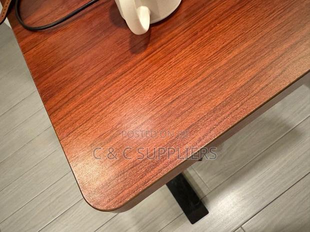 Ergonomic Lifting Standing Table. - thumbnail 9