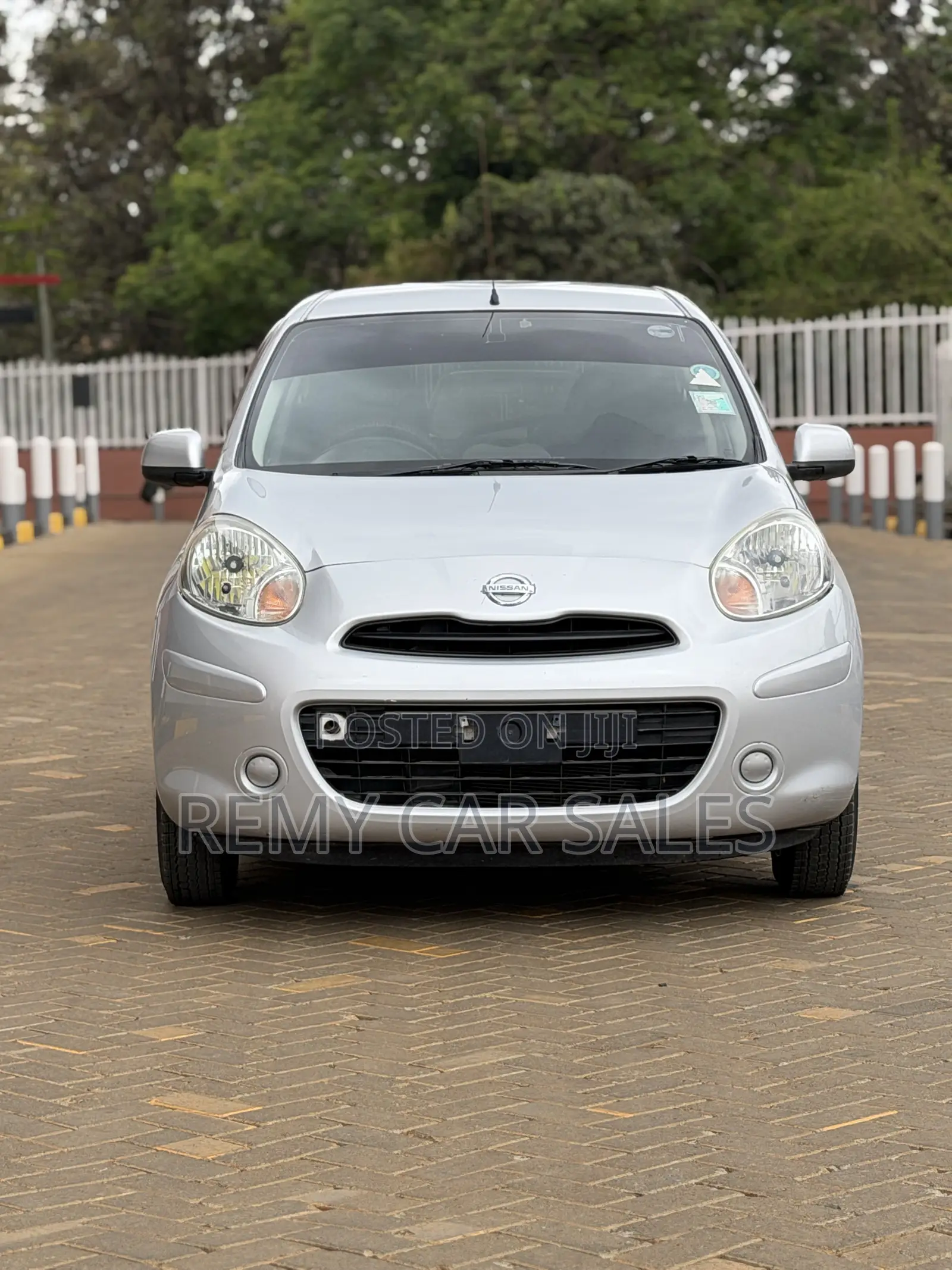 Nissan March 2014 Silver
