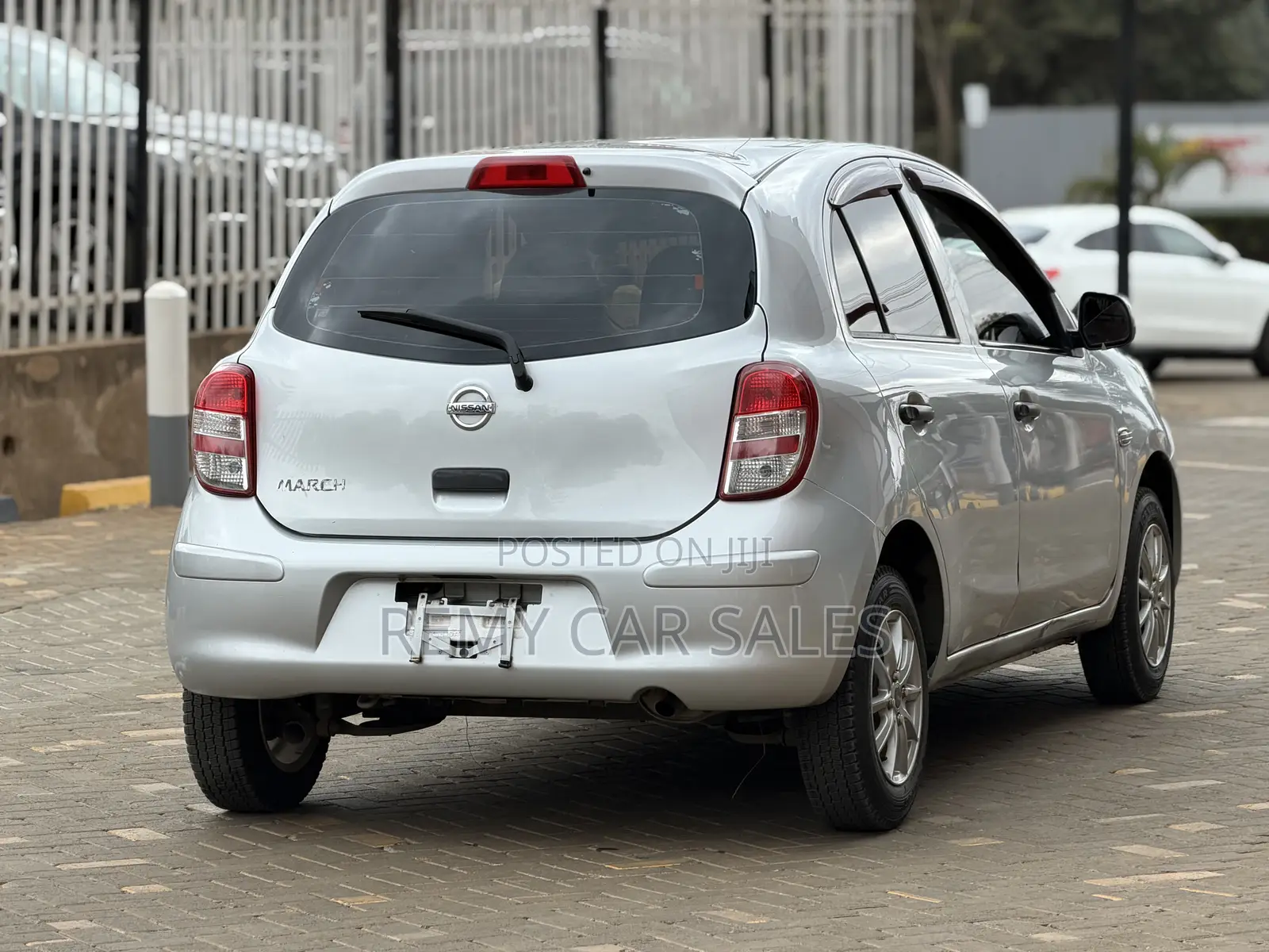 Nissan March 2014 Silver