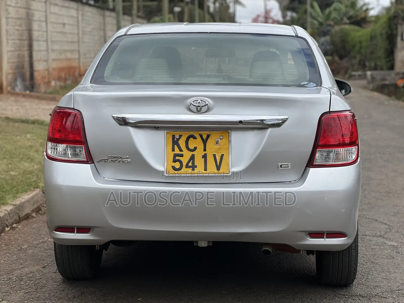 Toyota Axio 2013 Silver