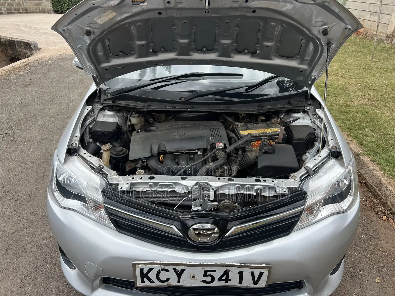 Toyota Axio 2013 Silver