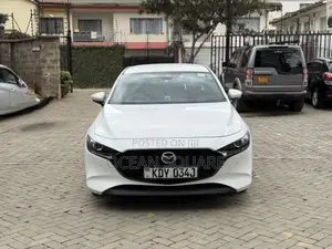 Mazda Axela 2019 White