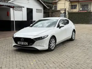 Mazda Axela 2019 White