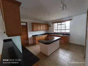 4bdrm Penthouse in Lavington, Valley Arcade for rent