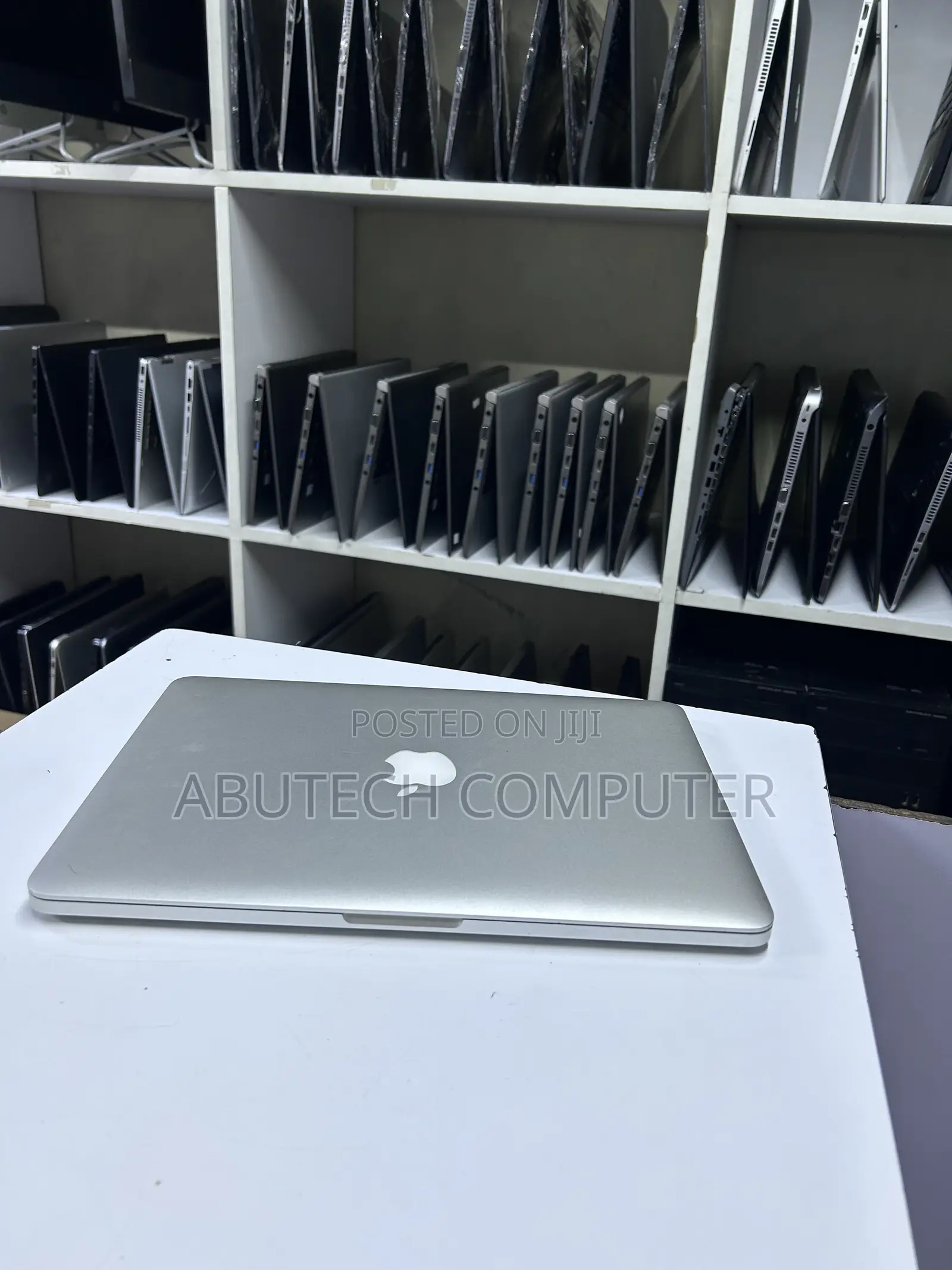 Laptop Apple MacBook Pro 2015 16GB Intel Core i5 SSD 128GB