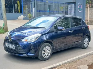Toyota Vitz 1.0 FWD 5dr 2017 Blue