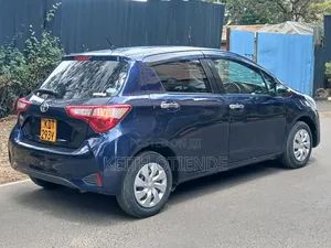 Toyota Vitz 1.0 FWD 5dr 2017 Blue
