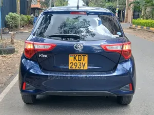 Toyota Vitz 1.0 FWD 5dr 2017 Blue